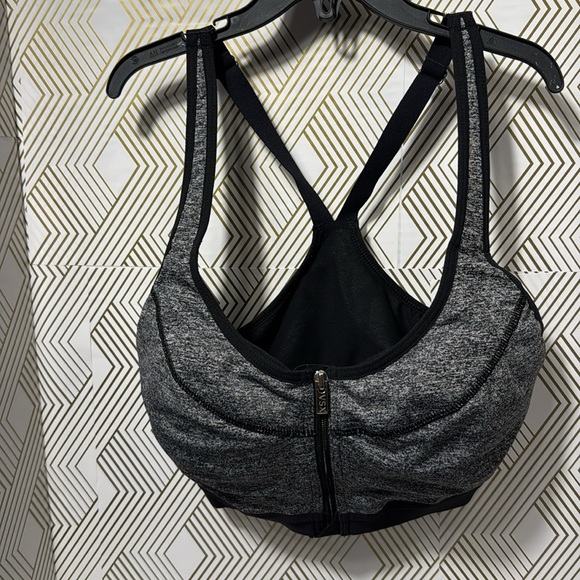 VSX sport bra 32DD Victoria secret’s high impact knock out front zip closure - Picture 1 of 10